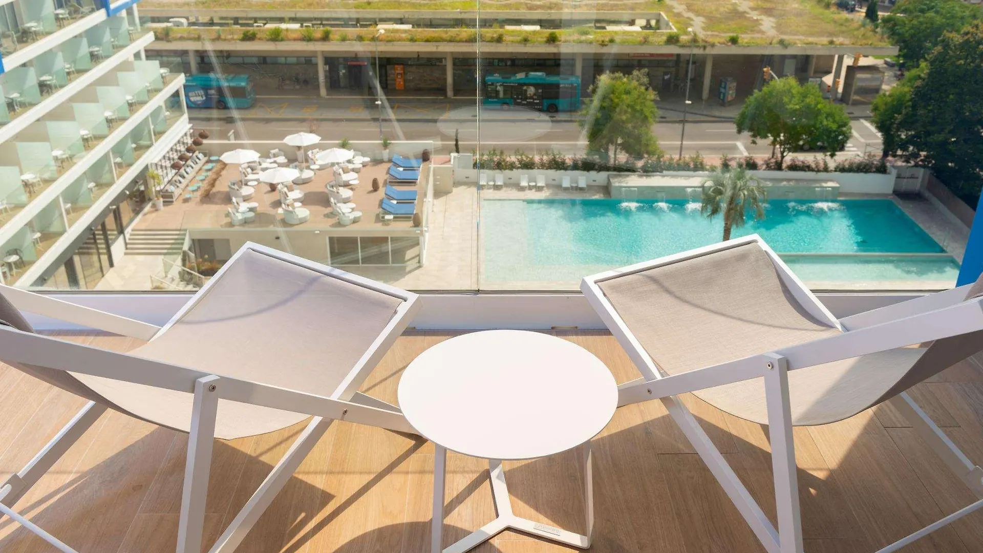 יורט דה מאר L'Azure Hotel 4* Sup